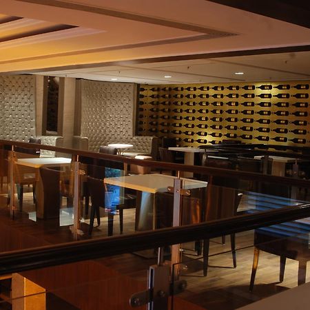 Hotel Pluto'S New Delhi Exterior photo