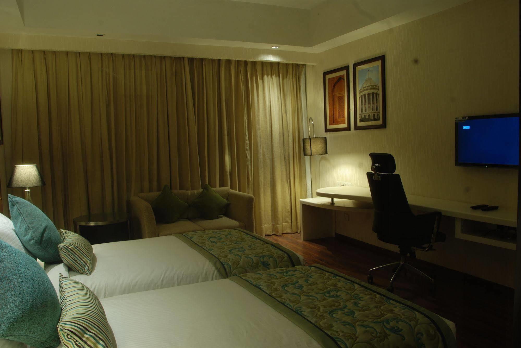 Hotel Pluto'S New Delhi Exterior photo